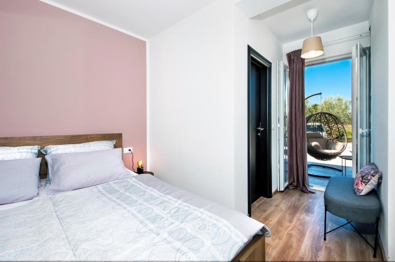 Apartment Miral Rovinjsko Selo Exterior photo
